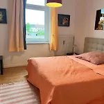 Casa Luna 6 Min Hbf , Erdgeschosswohnung ,altbau Apartamento Duisburg