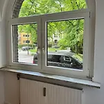 Apartamento Casa Luna 6 Min Hbf , Erdgeschosswohnung ,altbau *