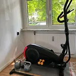 Casa Luna 6 Min Hbf , Erdgeschosswohnung ,altbau * Duisburg