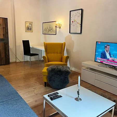 Casa Luna 6 Min Hbf , Erdgeschosswohnung ,altbau Duisburg