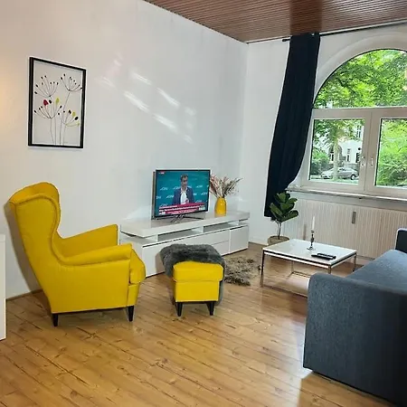 Apartment Casa Luna 6 Min Hbf , Erdgeschosswohnung ,altbau Duisburg