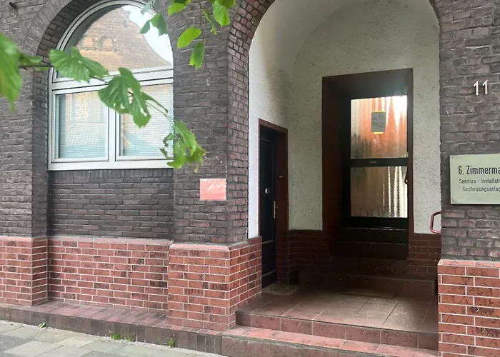 Apartment Casa Luna 6 Min Hbf , Erdgeschosswohnung ,altbau