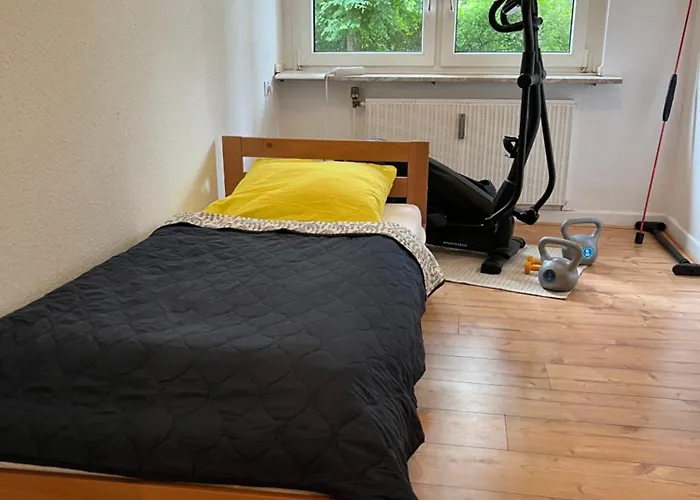 Casa Luna 6 Min Hbf , Erdgeschosswohnung ,altbau Apartment